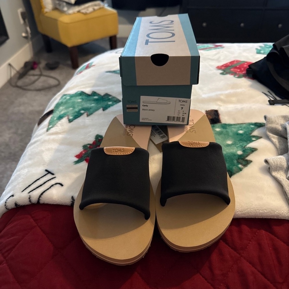 Toms Black and Tan Sandals